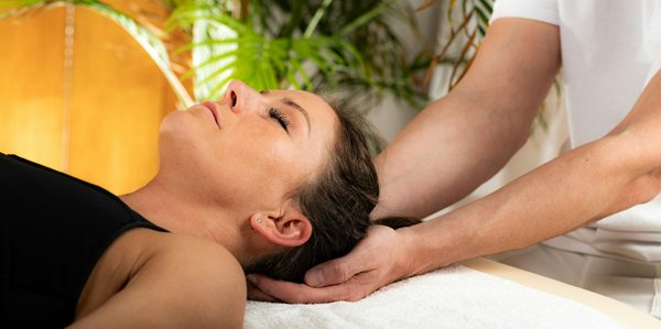 Découvrez les soins manuels chez votre étiopathe à paris